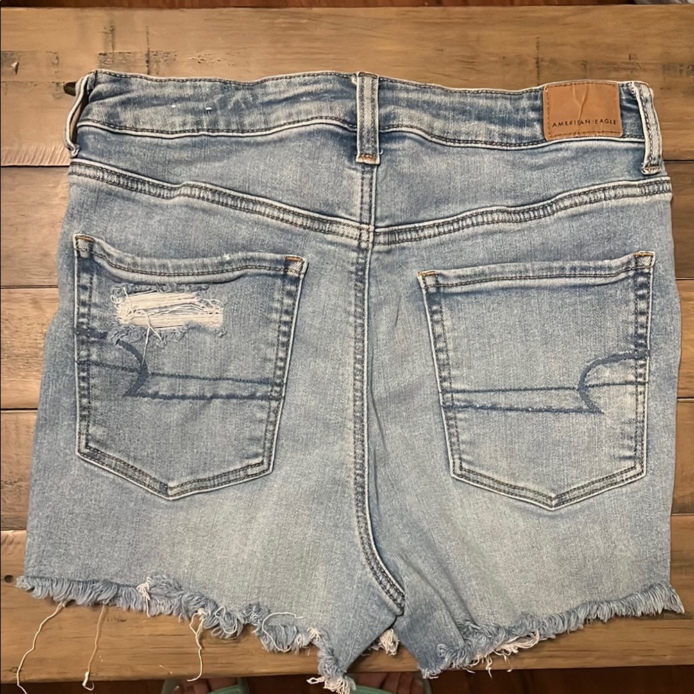 American Eagle Outfitters Light Blue Denim Shorts - Picture 2 of 3